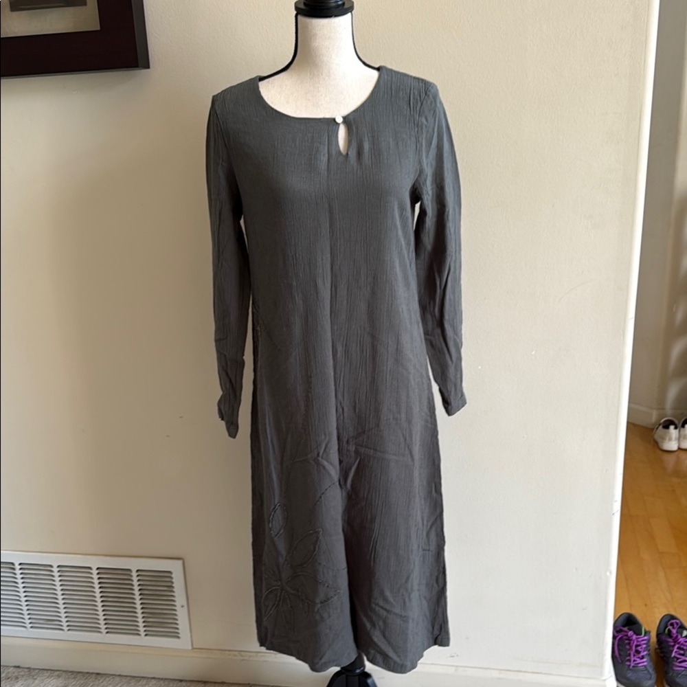 Elegant Gray Long Sleeve Dress